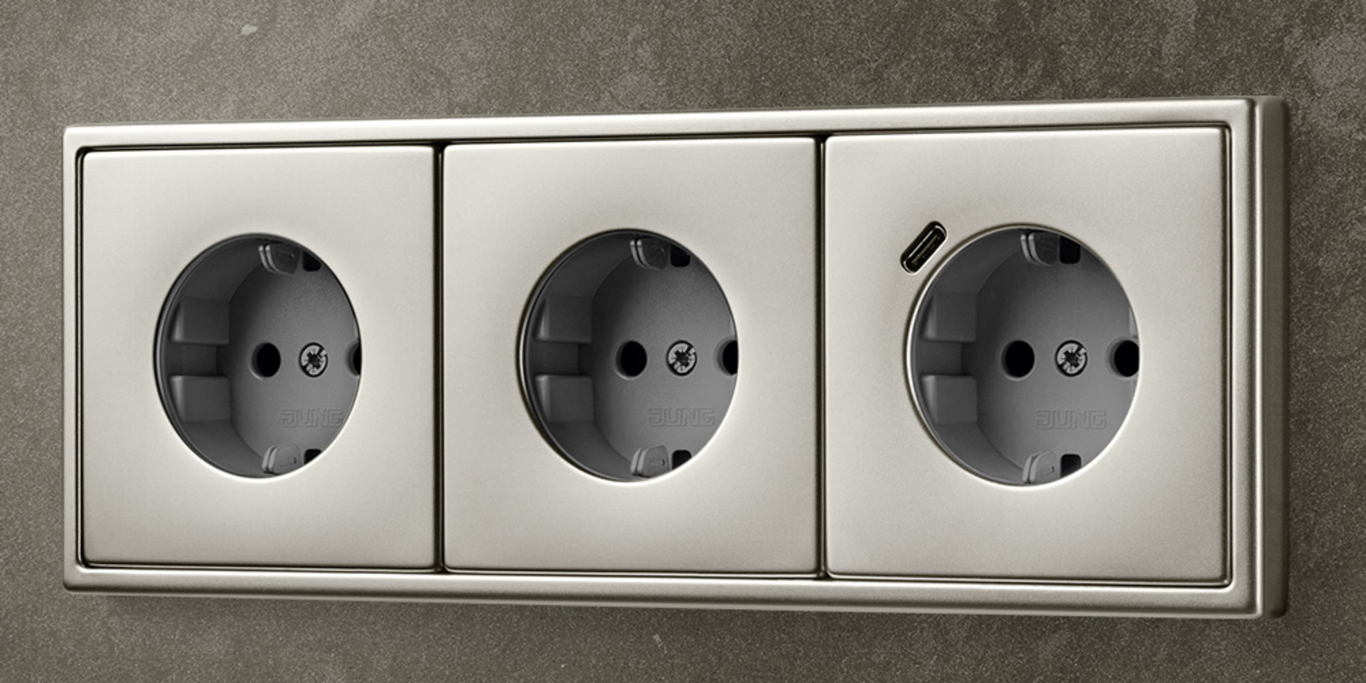 SCHUKO® Steckdosen mit USB bei Masala-Elektronik in Frankfurt am Main