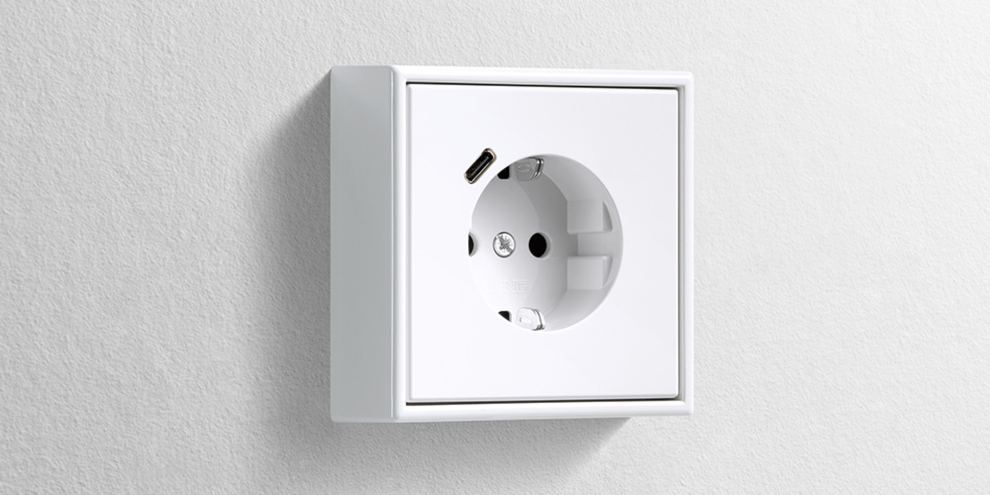 Erweiterter Anschlussraum für die Nachrüstung bei Masala-Elektronik in Frankfurt am Main